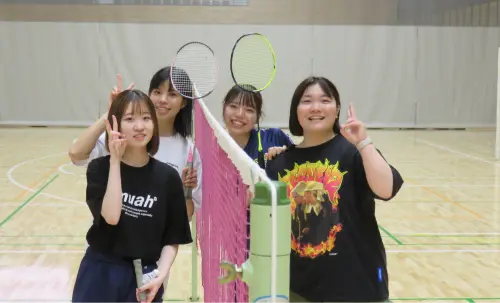 バドミントン